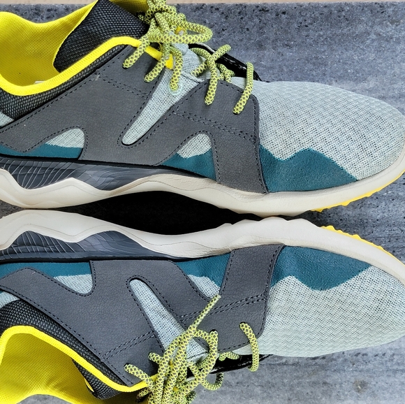 Merrell Women's Shoes - Picture 3 of 7